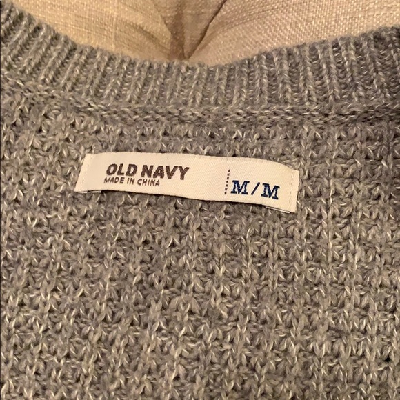 Old navy sweater - Picture 2 of 2